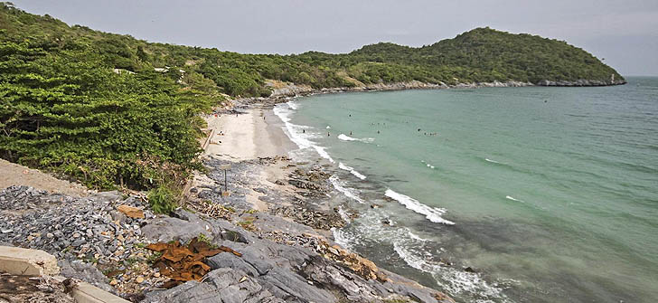 Koh Si Chang Strand