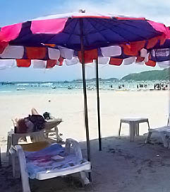 Samae Strand auf Koh Larn