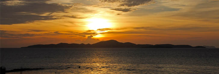 Sonnenuntergang über Koh Larn